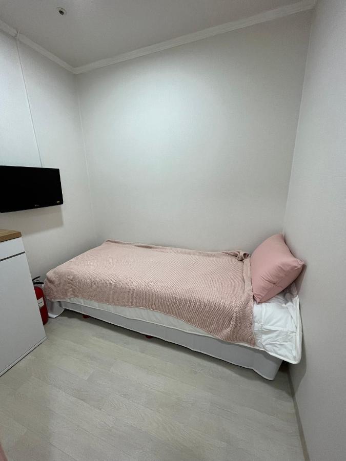 The Stay Cube House - Female Only Seoul Eksteriør billede